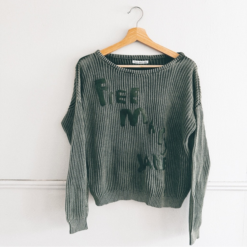 MODERN JESTER > Free Mary Jane Sweater